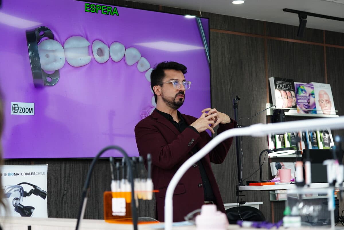 Revisando el caso proyectado en pantalla